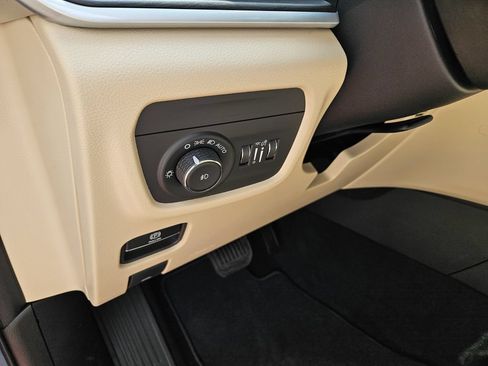 New 2026 Jeep Grand Cherokee L Limited AWD/4WD image 14