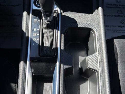 Used 2025 Nissan Sentra SV FWD image 33