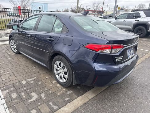 Certified 2021 Toyota Corolla LE image 6