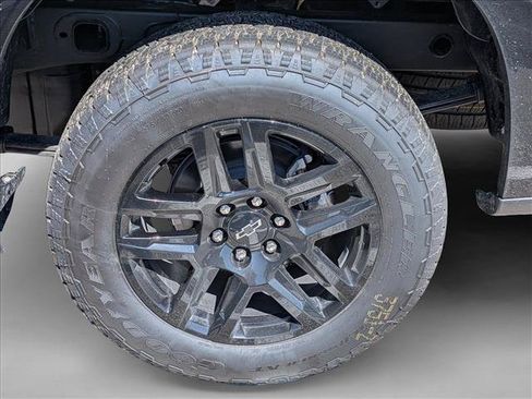 Used 2026 Chevrolet Silverado 1500 RST w/ RST Select Package AWD/4WD image 8