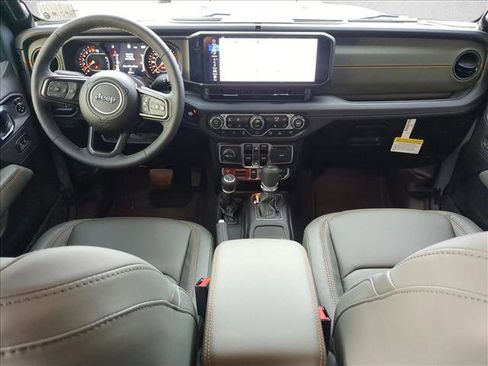 New 2025 Jeep Gladiator Mojave w/ Safety Group image 15