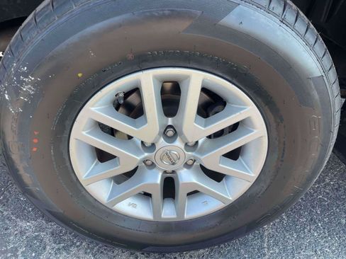 Used 2019 Nissan Frontier SV RWD image 11