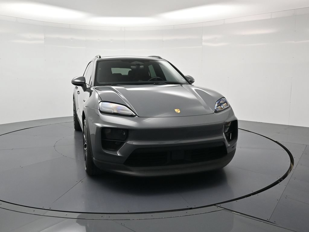 Certified 2025 Porsche Macan 4 Electric AWD/4WD image 49