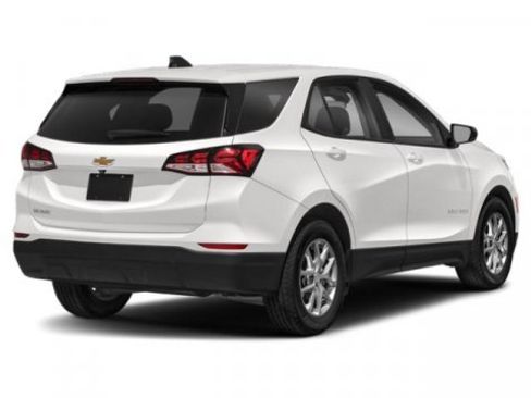 Used 2024 Chevrolet Equinox LT AWD/4WD image 2