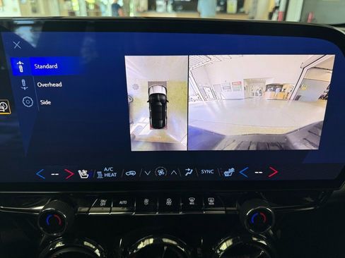 Used 2024 Chevrolet Blazer EV RS image 28