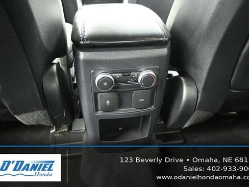 Used 2020 Ford Explorer XLT AWD/4WD image 35