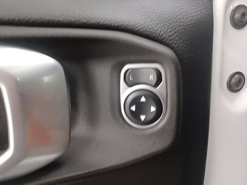 Used 2023 Jeep Gladiator Mojave w/ LED Lighting Group AWD/4WD image 17
