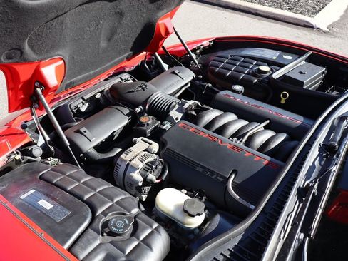 Used 2000 Chevrolet Corvette Convertible image 37