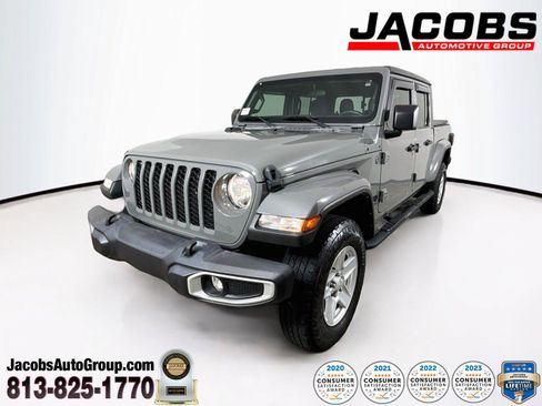 Used 2022 Jeep Gladiator Sport AWD/4WD image 1