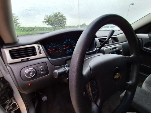 Used 2015 Chevrolet Impala Police FWD image 10