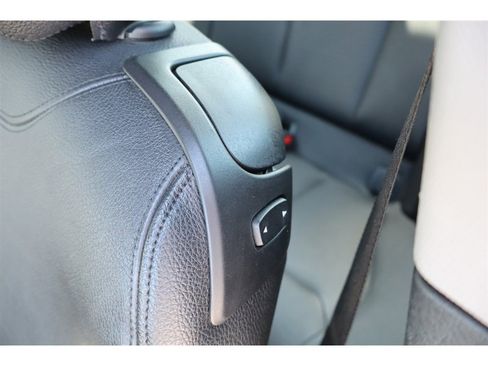 Used 2015 BMW 228i xDrive Coupe AWD/4WD image 14