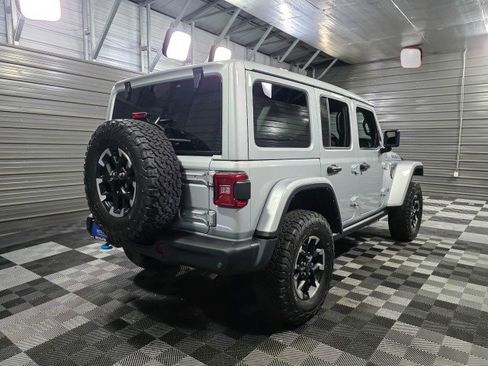 Used 2024 Jeep Wrangler Unlimited Rubicon 4xe AWD/4WD image 5