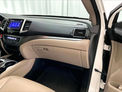 Used 2019 Honda Ridgeline RTL-T image 13