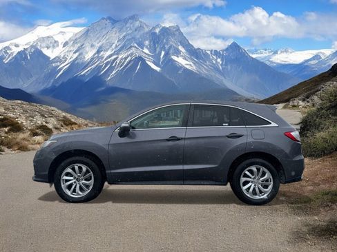 Used 2017 Acura RDX AWD image 2