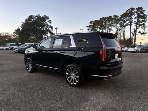 Used 2024 Cadillac Escalade Premium Luxury Platinum image 3