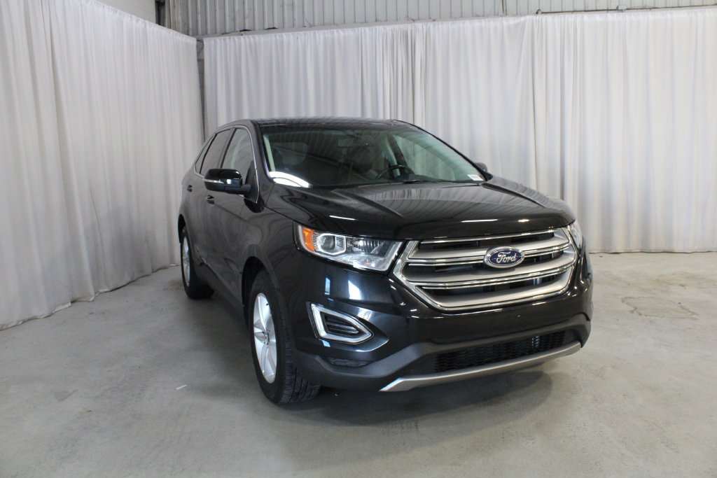 Used 2015 Ford Edge SEL w/ Equipment Group 201A AWD/4WD image 38