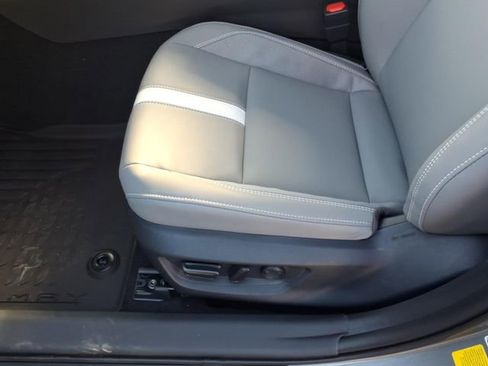 New 2026 Toyota Camry SE w/ Convenience Package FWD image 14