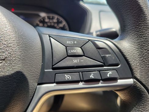 Used 2022 Nissan Altima 2.5 SV FWD image 19