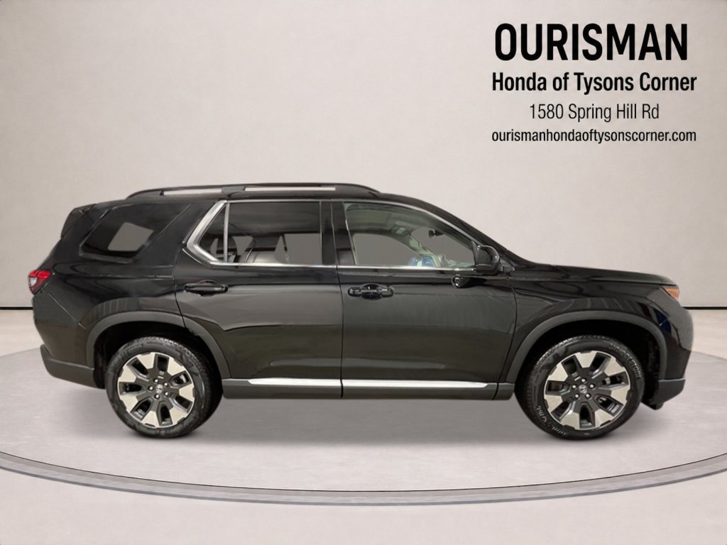 New 2026 Honda Pilot Touring image 2