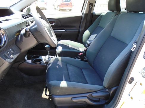 Used 2015 Toyota Prius C Three FWD image 7