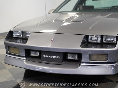 Used 1988 Chevrolet Camaro IROC-Z RWD image 20