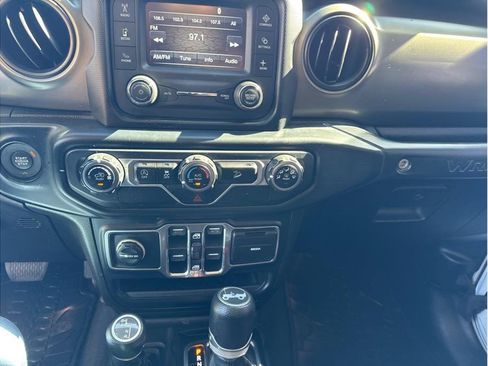 Used 2019 Jeep Wrangler Unlimited Sport S AWD/4WD image 13