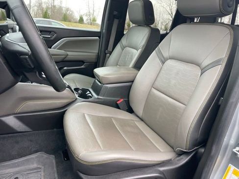 Used 2023 Chevrolet Colorado ZR2 w/ ZR2 Convenience Package III AWD/4WD image 6