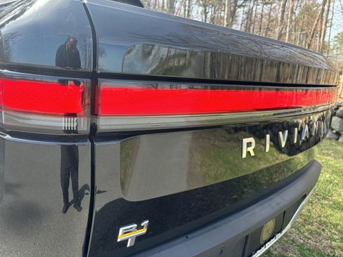 Used 2022 Rivian R1T Adventure AWD/4WD image 25