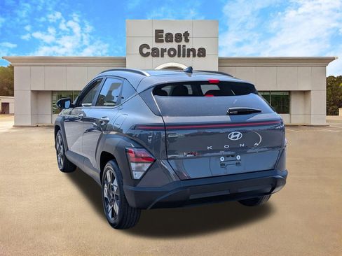 Used 2025 Hyundai Kona SEL FWD image 5