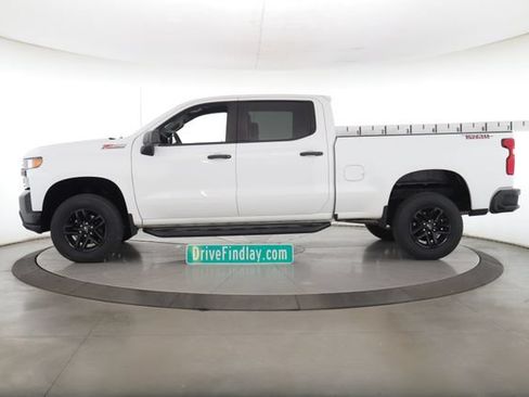 Used 2020 Chevrolet Silverado 1500 Custom Trail Boss w/ LPO, Dark Essentials Package AWD/4WD image 9