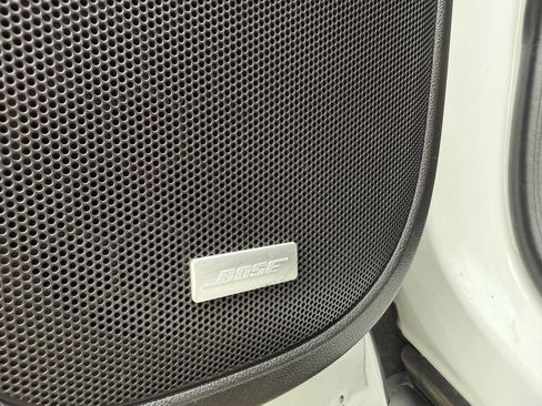 Used 2018 GMC Acadia SLT image 12