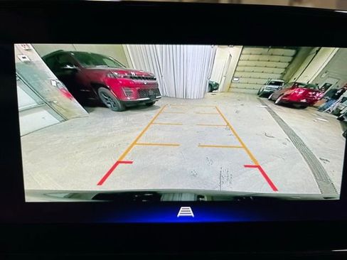 Used 2025 Chevrolet Trax ACTIV w/ Sunroof Package image 24