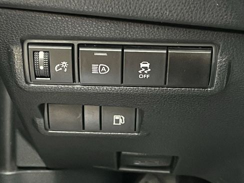 Used 2024 Toyota Corolla Cross AWD Hybrid image 20