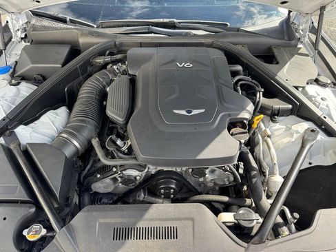 Used 2018 Genesis G80 3.8 w/ Option Group 03 image 17