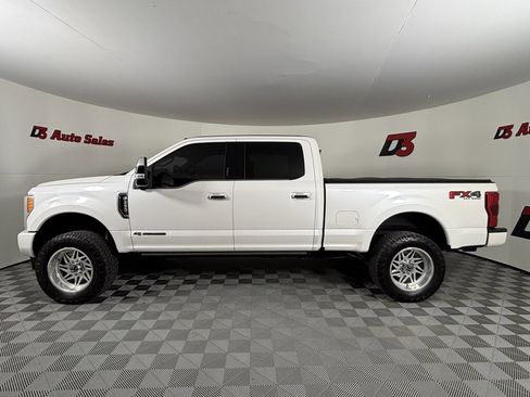 Used 2018 Ford F250 Platinum w/ Platinum Ultimate Package image 3