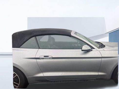 Used 2023 Ford Mustang Premium image 11