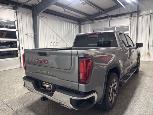 Used 2023 GMC Sierra 1500 SLT w/ SLT Premium Plus Package AWD/4WD image 15