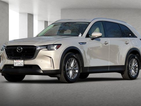 Certified 2025 MAZDA CX-90 3.3 Turbo w/ Preferred Package image 8