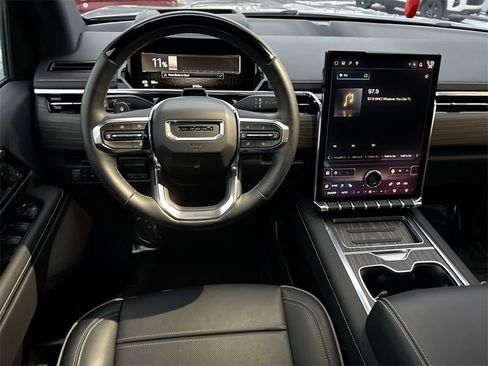 Used 2024 GMC Sierra EV Denali image 14