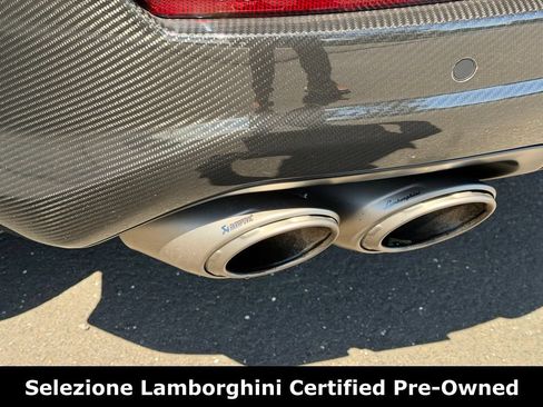 Used 2023 Lamborghini Urus Performante AWD/4WD image 17