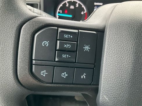 New 2025 Ford F450 XL w/ XL Chrome Package image 19