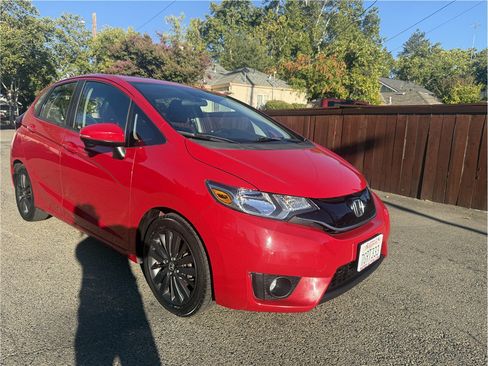 Used 2015 Honda Fit EX image 1