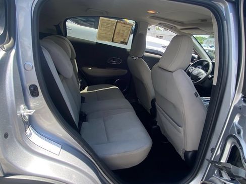 Used 2021 Honda HR-V EX image 15