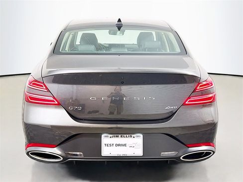 Used 2025 Genesis G70 2.5T image 6