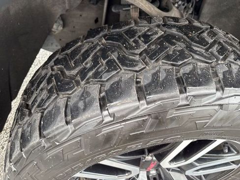 Used 2020 GMC Sierra 1500 AT4 w/ AT4 Premium Package image 40