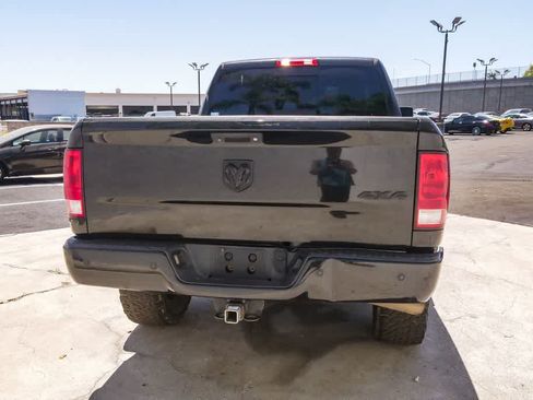 Used 2016 RAM 2500 Big Horn w/ Black Appearance Group AWD/4WD image 8
