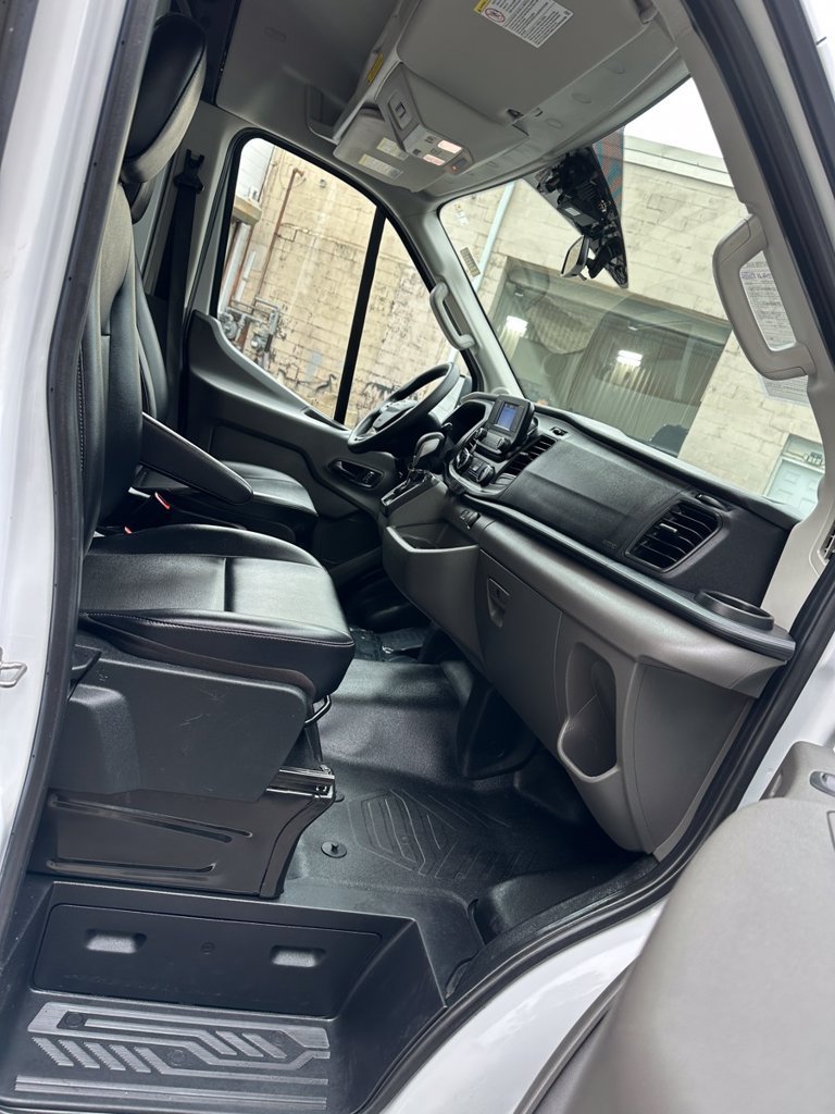Used 2024 Ford Transit 250 148 Medium Roof w/ Load Area Protection Package RWD image 28