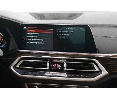 Used 2021 BMW X5 xDrive40i AWD/4WD image 15