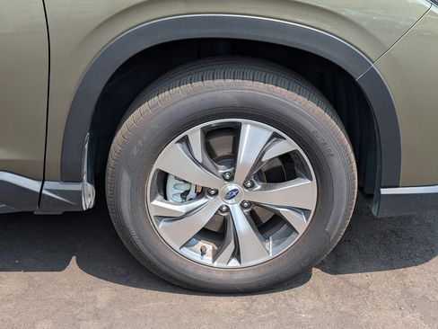 Used 2025 Subaru Ascent Premium AWD/4WD image 8
