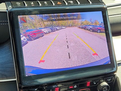 New 2025 Jeep Grand Cherokee Limited w/ Trailer Tow Package image 14